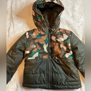 Boy Reversible North Face Jacket